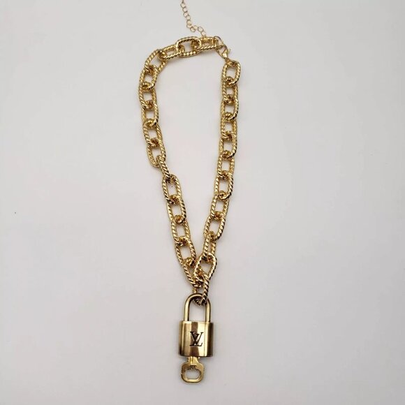Authentic Louis Vuitton Lock and Key Gold Color with Gold Plated Chain Necklace - Picture 9 of 10